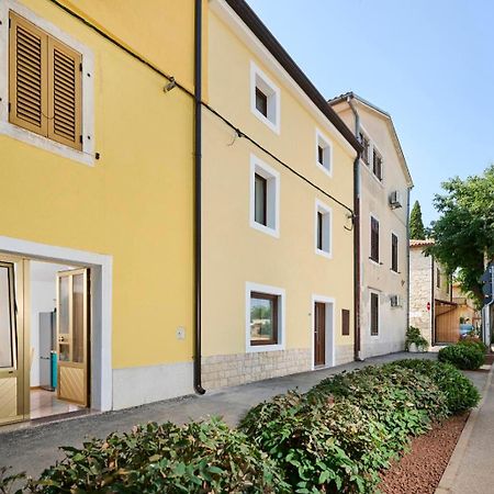 Apartman Ema Novigrad Istria Buitenkant foto