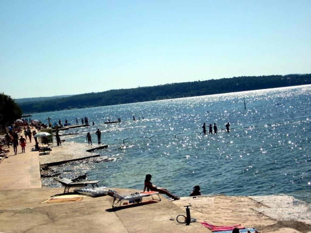 Apartman Ema Novigrad Istria Buitenkant foto