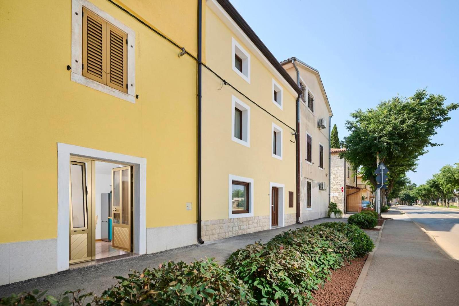 Apartman Ema Novigrad Istria Buitenkant foto
