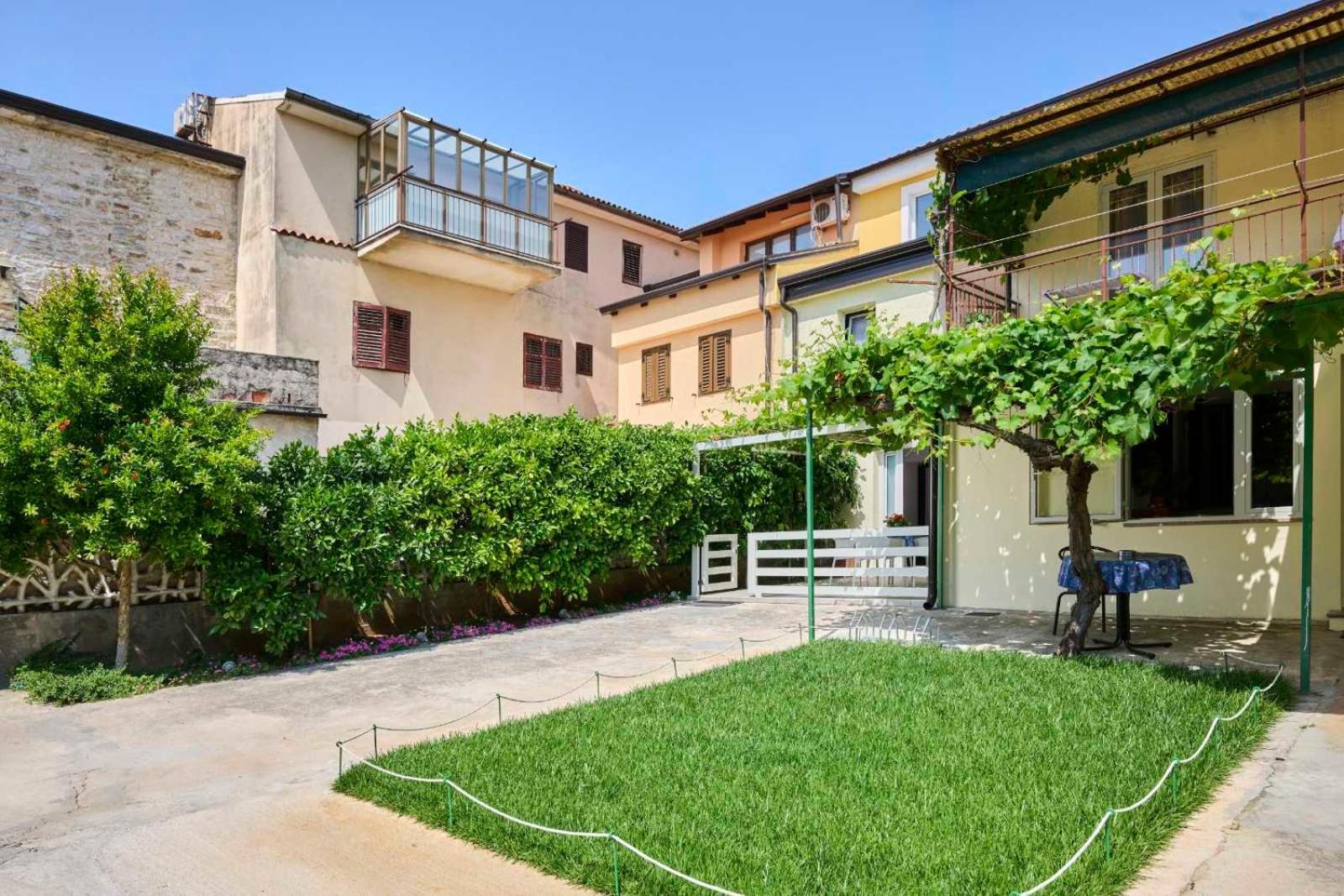 Apartman Ema Novigrad Istria Buitenkant foto